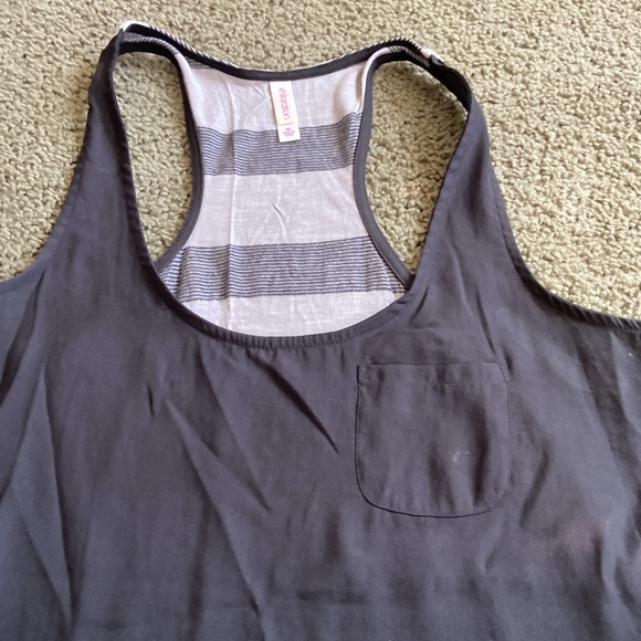 Flowy black racer back tank top - Picture 2 of 3